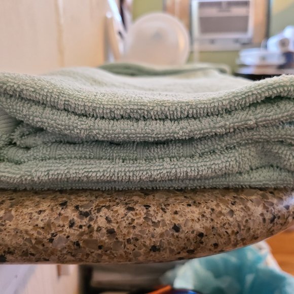 lcove Seafoam Towel - Picture 3 of 3